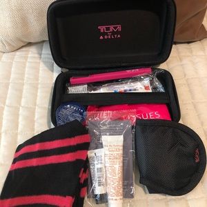 NWOT TUMI travel kit